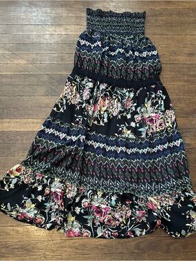 Xhilaration bohemian floral crochet sleeveless maxi dress size medium